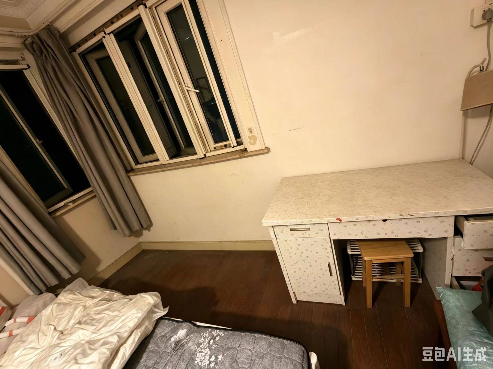 閔行 万泰泰景苑