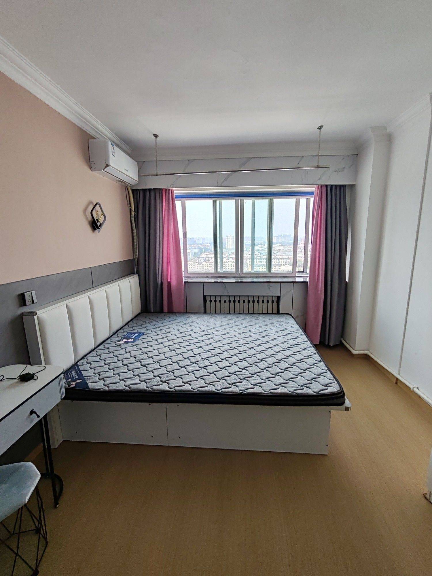 Cozy Home-Clean&Comfy-No Gender Limit-Hustle & Bustle
