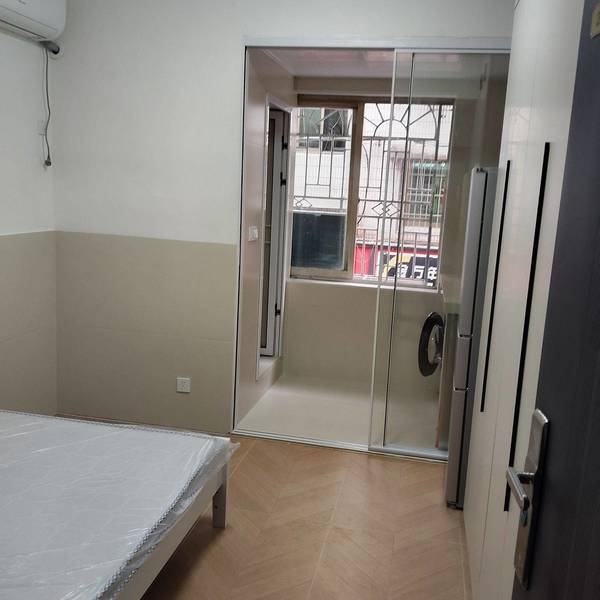 Cozy Home-Clean&Comfy-No Gender Limit-Hustle & Bustle-“Friends”-Chilled-LGBTQ Friendly-Pet Friendly