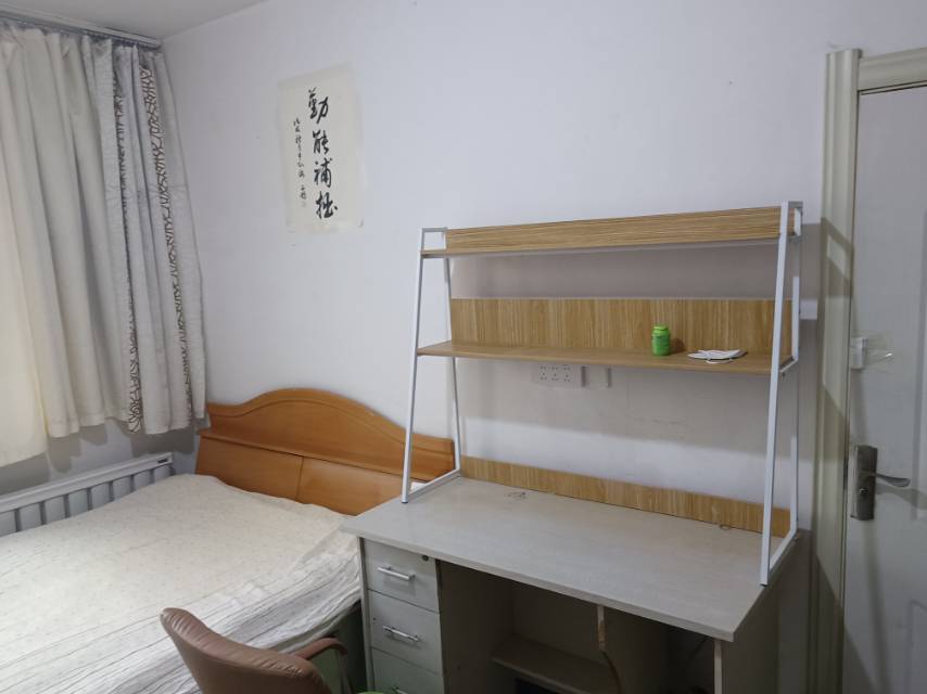 于洪 辽大校部家属区