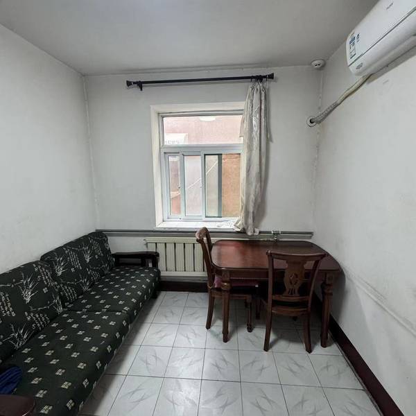 Cozy Home-Clean&Comfy-No Gender Limit-Hustle & Bustle-LGBTQ Friendly-Pet Friendly