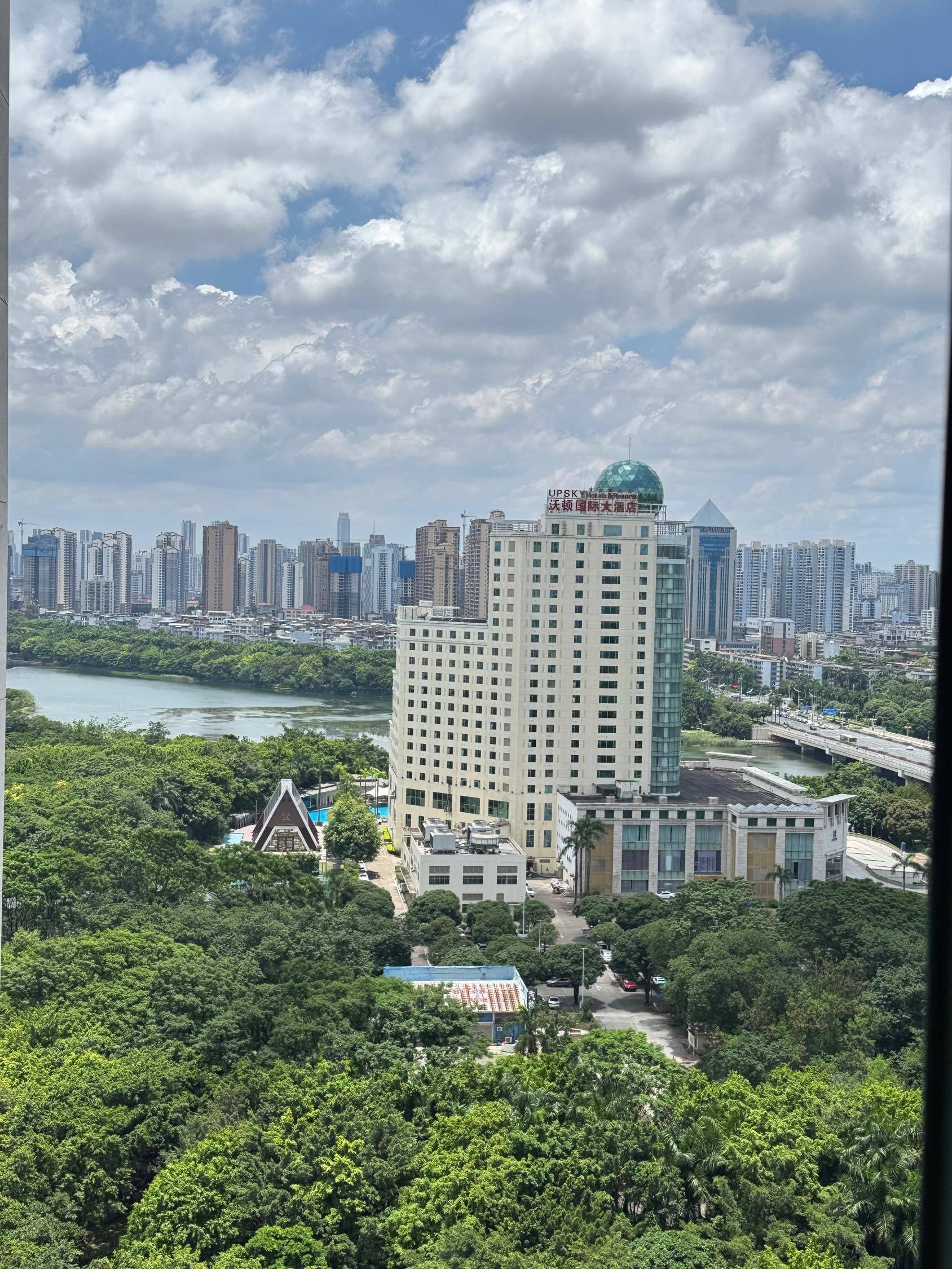 青秀区 东方明珠花园