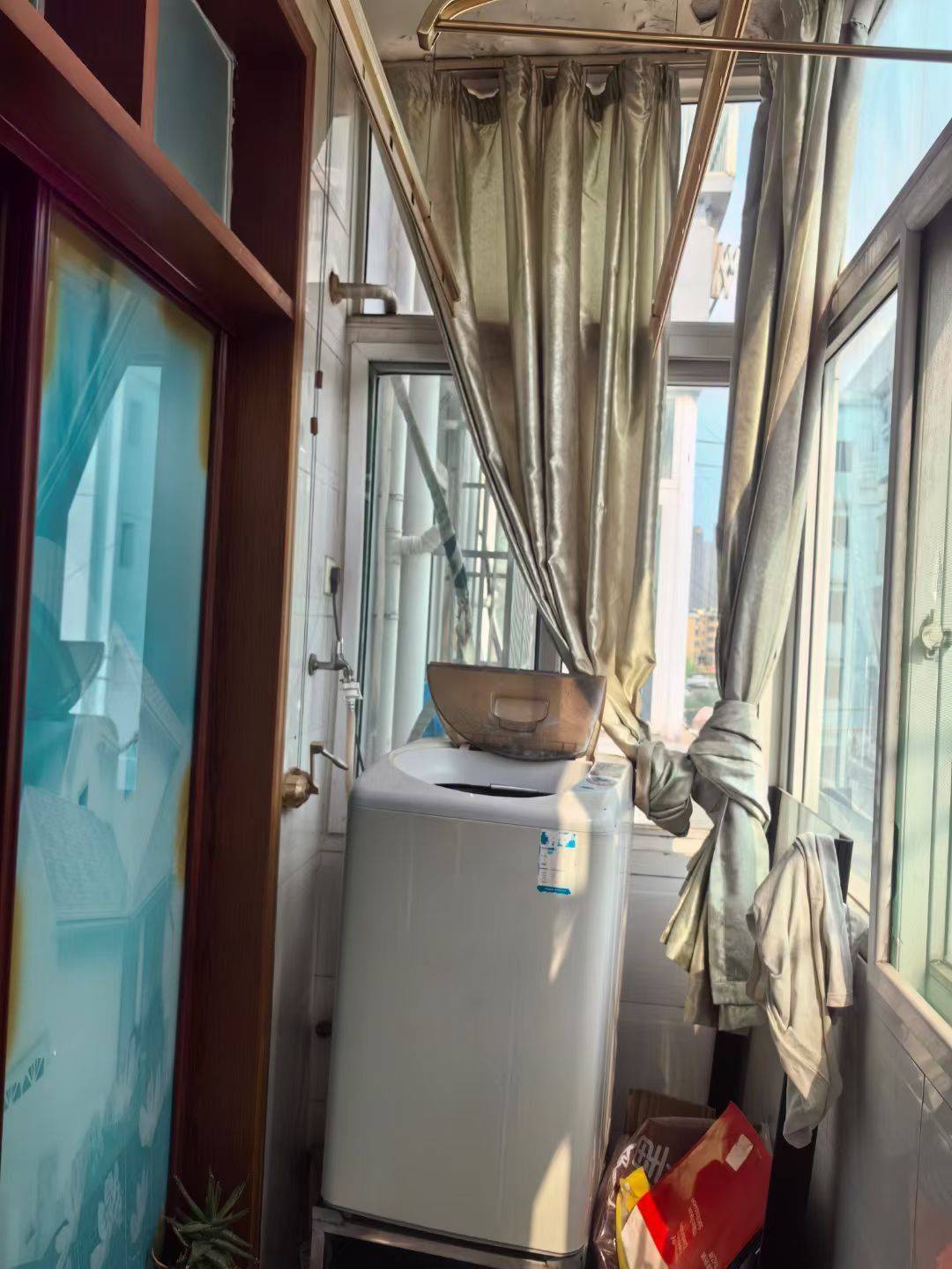 Yaohai 滨河苑小区