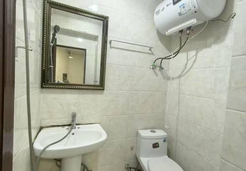 Yinzhou 东湖花园-二期121号楼