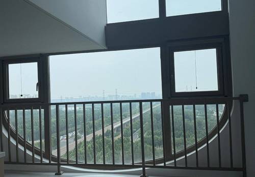 Zhongmu County 东望·云朗