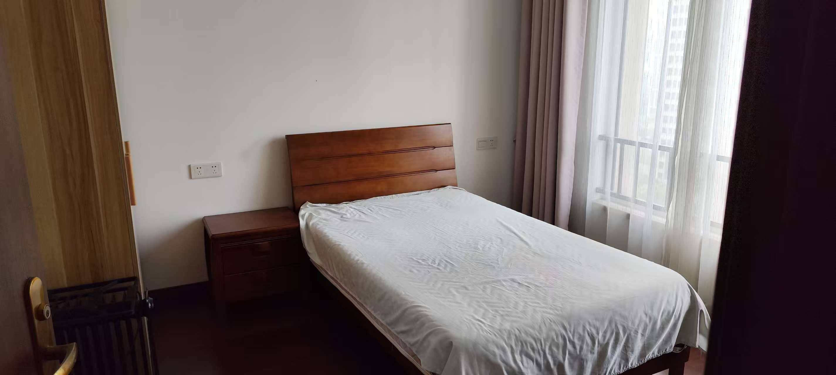 Xiaoshan 万科·金辰之光