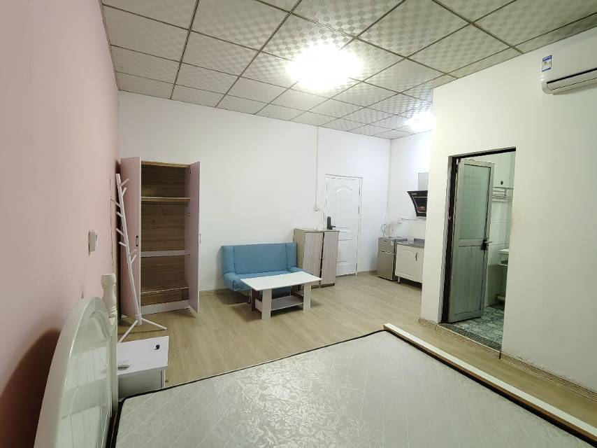 倉山區 创业之家院子民宿(湖边路分店)