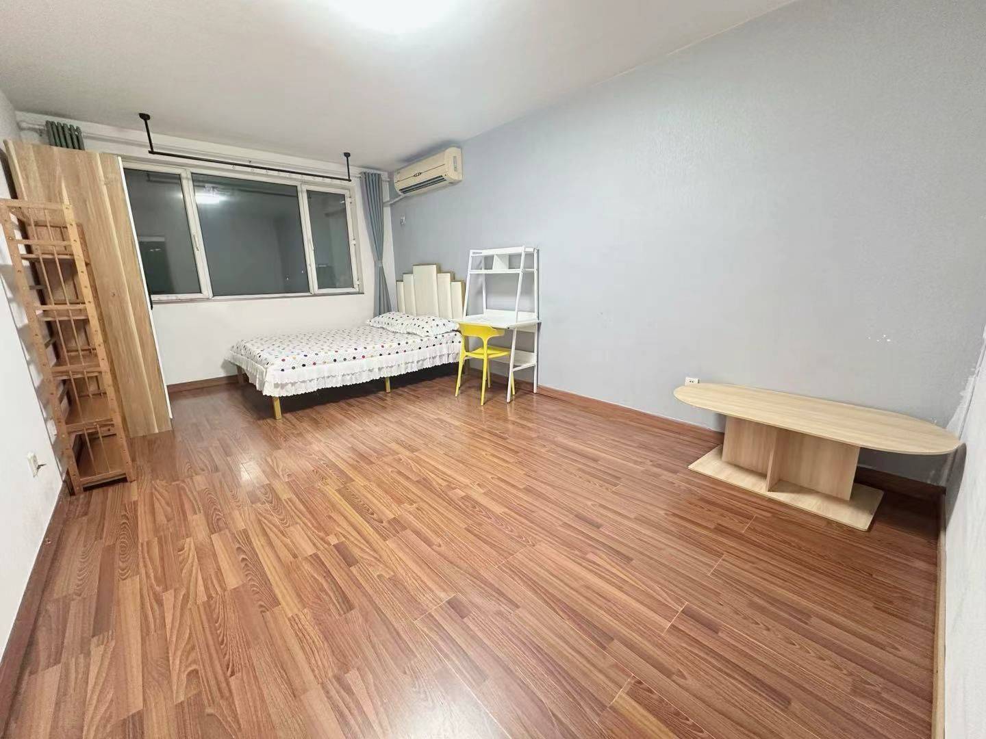 Changping 龙跃苑二区-5号楼
