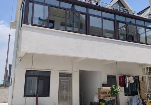 Fengxian 奉贤区西渡街道灯塔村洪宝907号