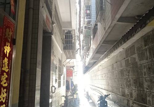 天河 毓南楼