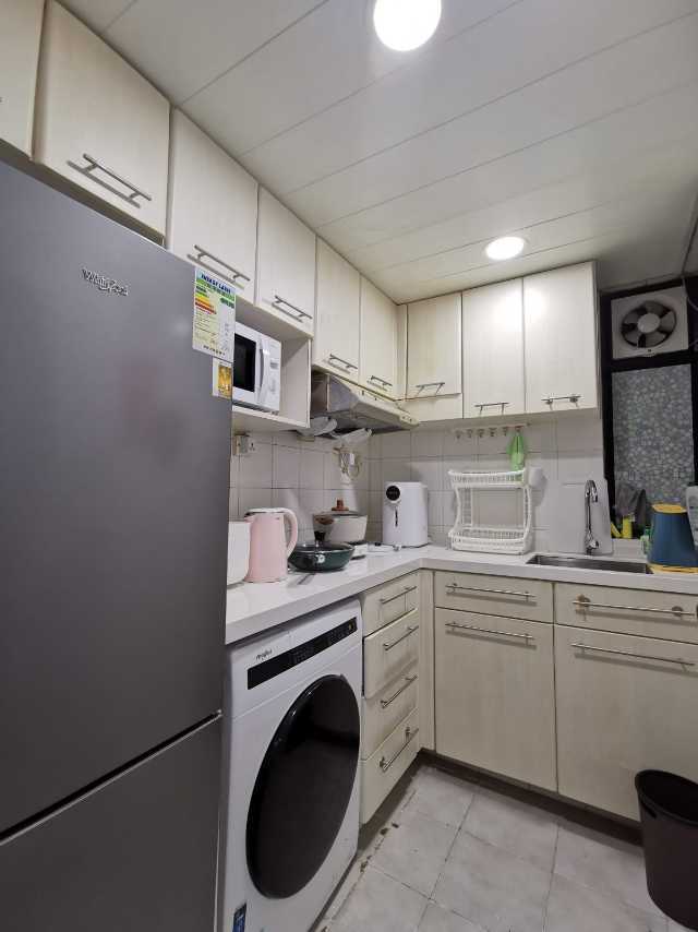 Hong Kong Island 电讯盈科专门店-马鞍山新港城中心