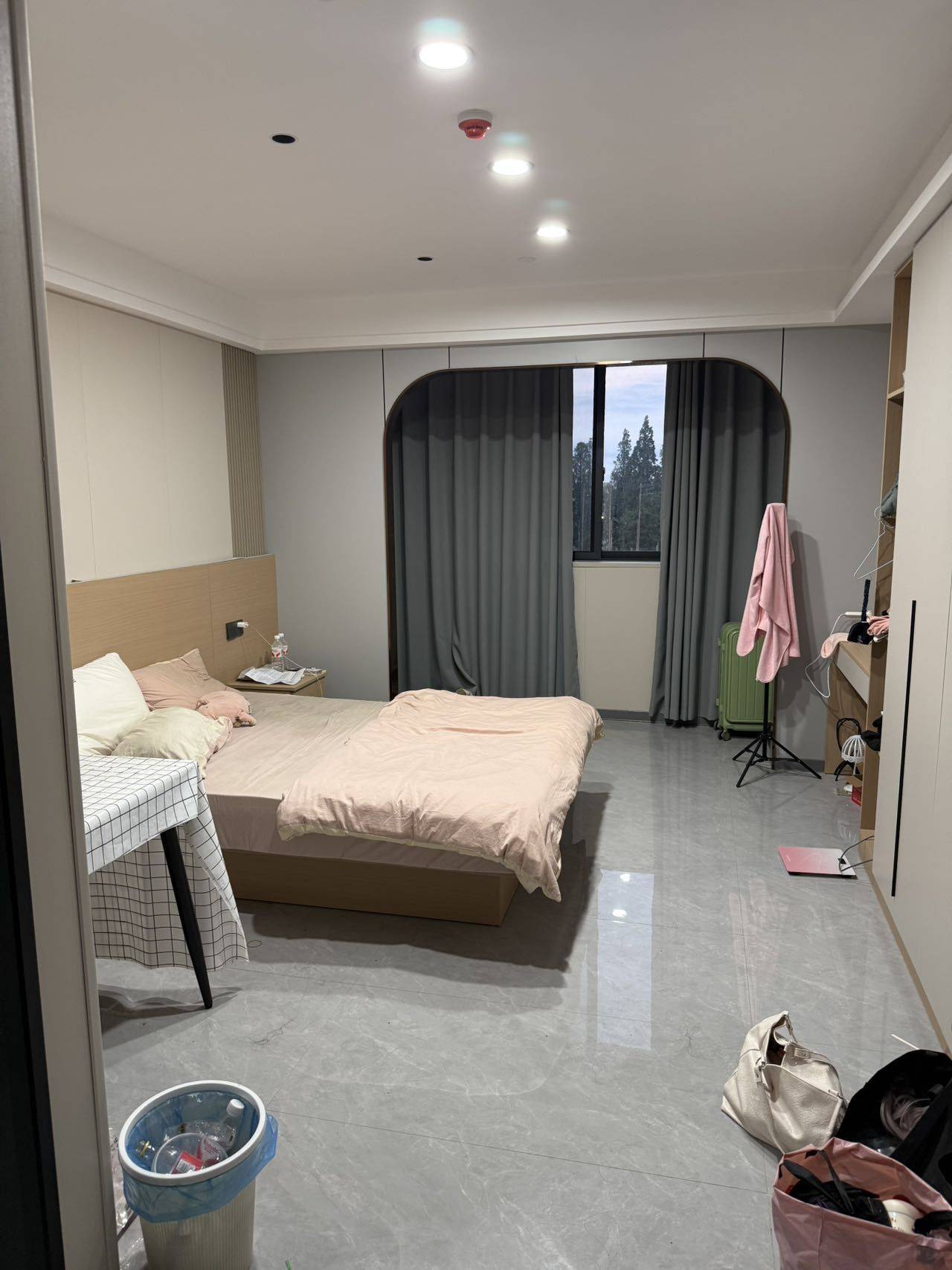 Shangcheng 拾光里青旅 (笕桥老街地铁站店)