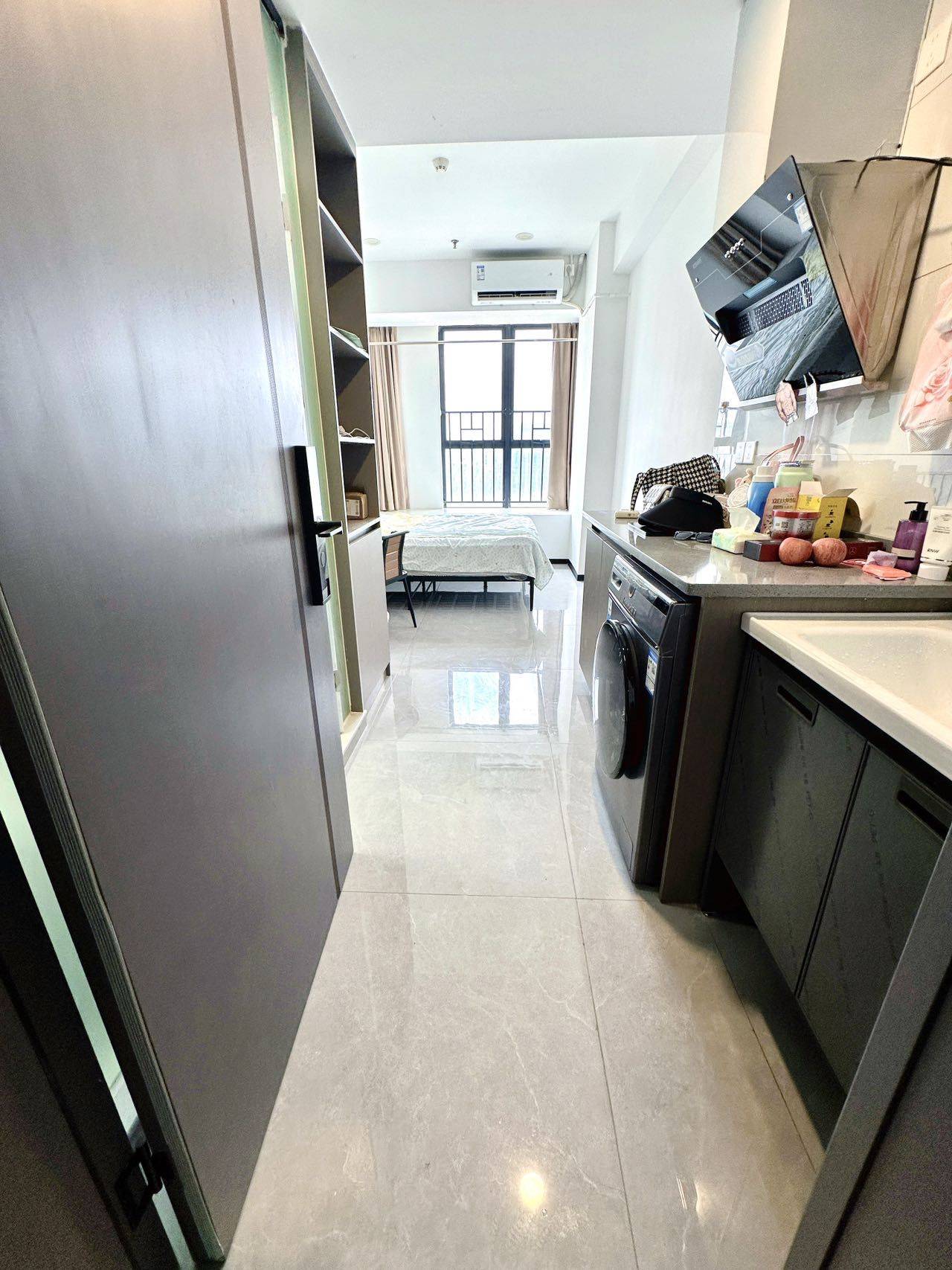 Longgang 华熠公寓(下李朗店)