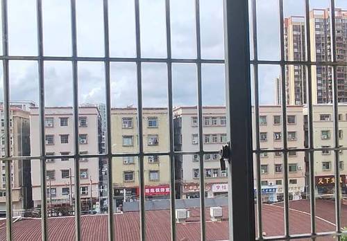香洲 广东省中山市坦洲镇十四村鹅咀街75号之一