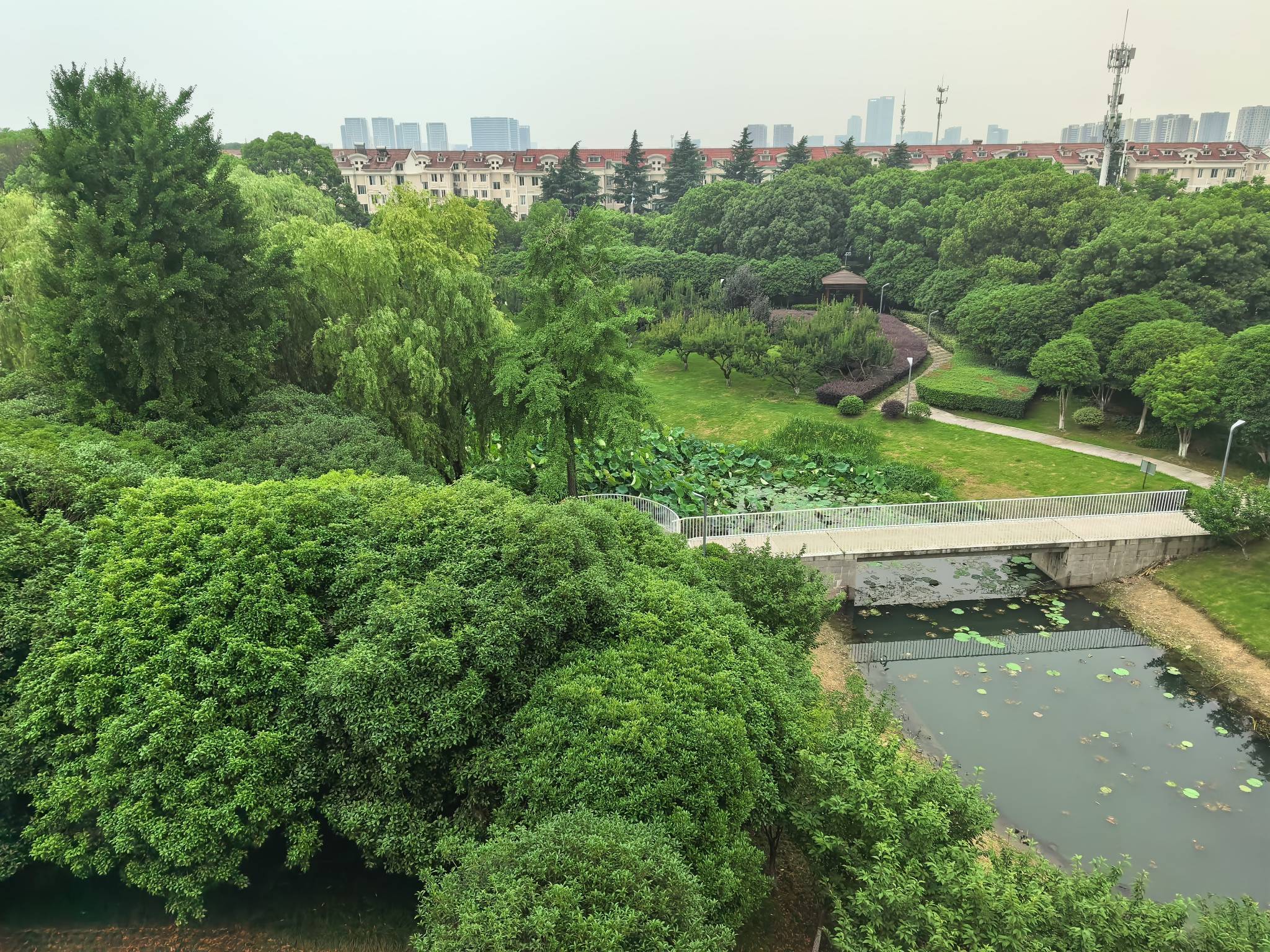 Huqiu 荷韵新村东区