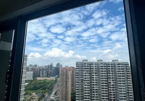 Hongshan 城开东沙花园南区