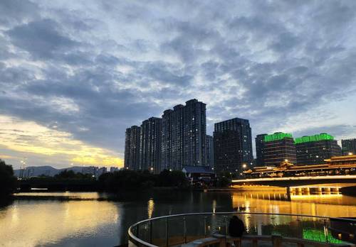 Xiaoshan 新南郡嘉苑-8幢