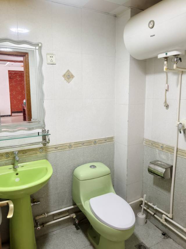 Weiyang 西安三桥地铁站希尔顿欢朋酒店