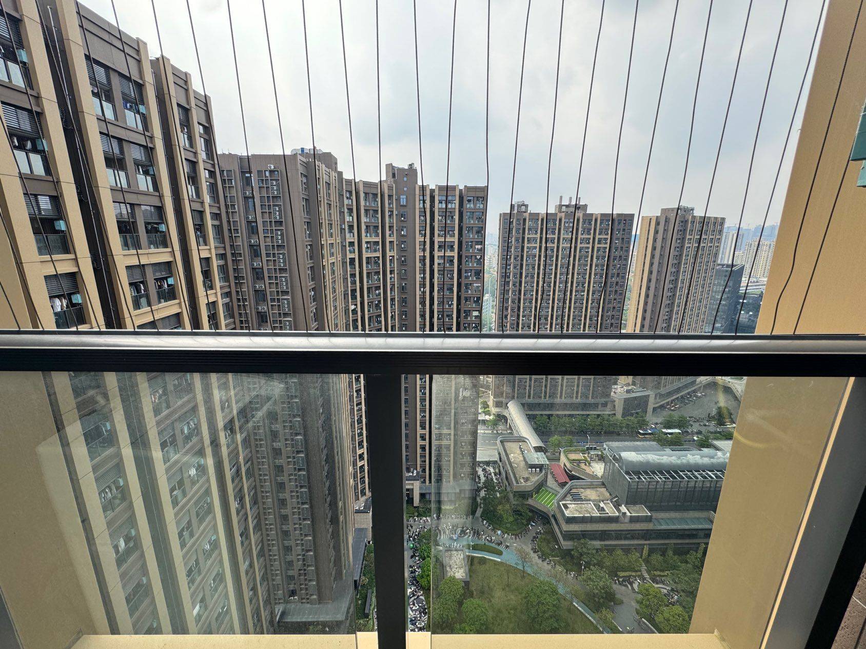 Longgang 乐荟中心B区-1栋