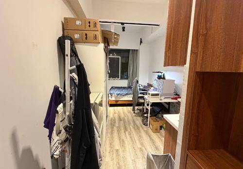 宝山 魔方公寓(上海呼兰路地铁站店)-6号楼