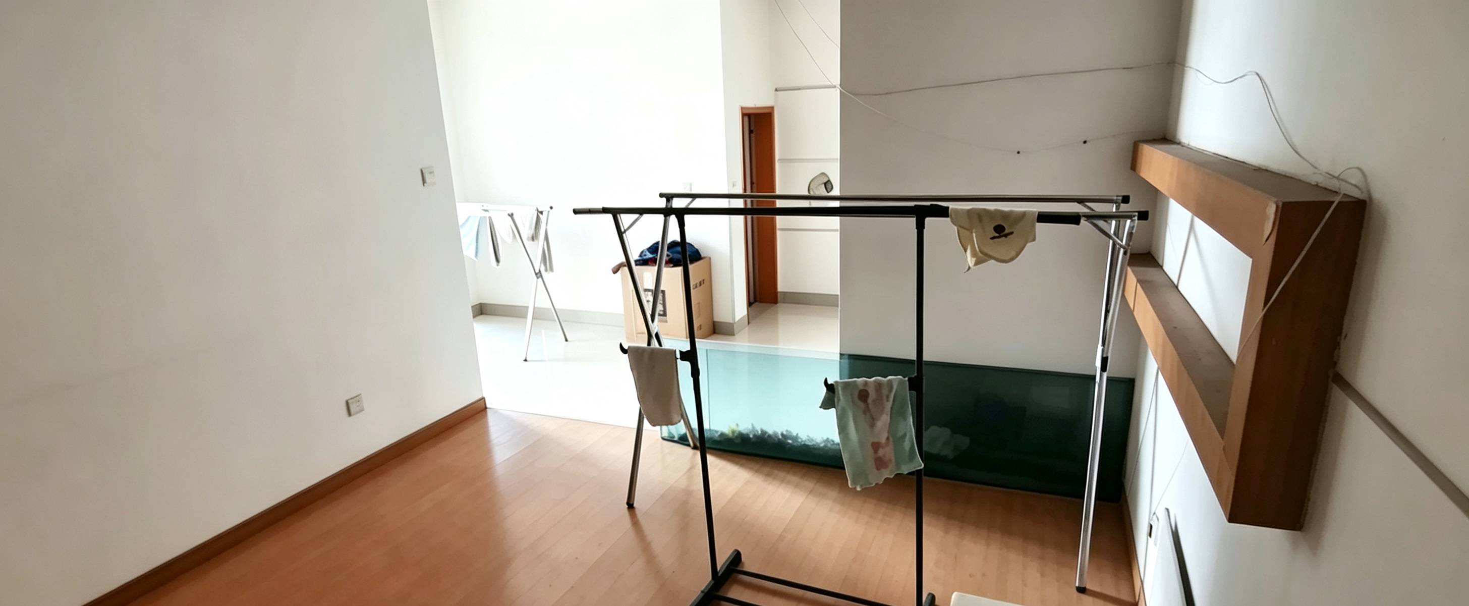 Shuangliu 华阳滨河花园-商务楼