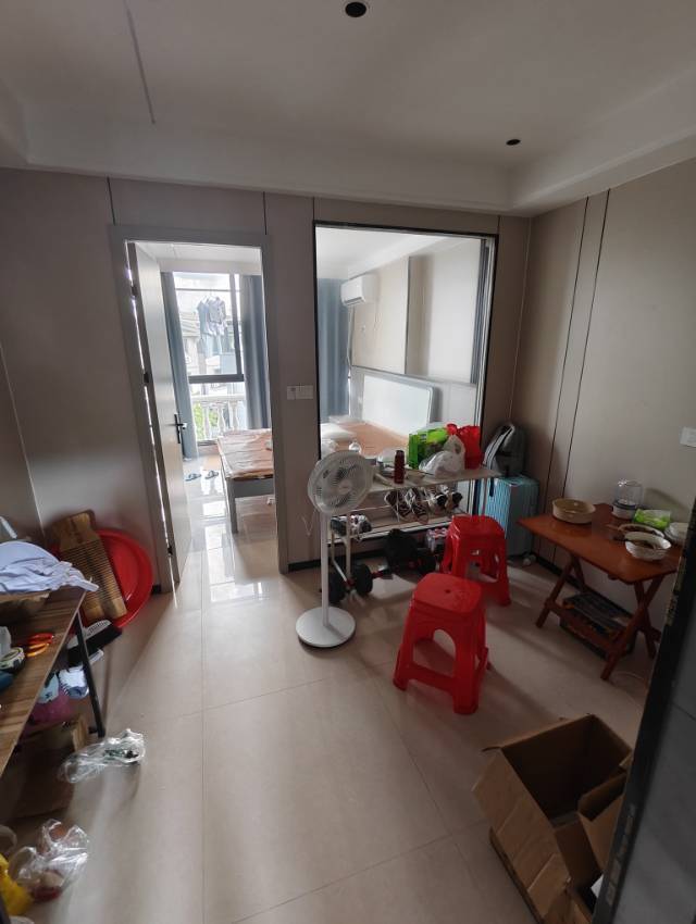 Yiwu 岩南村-17栋