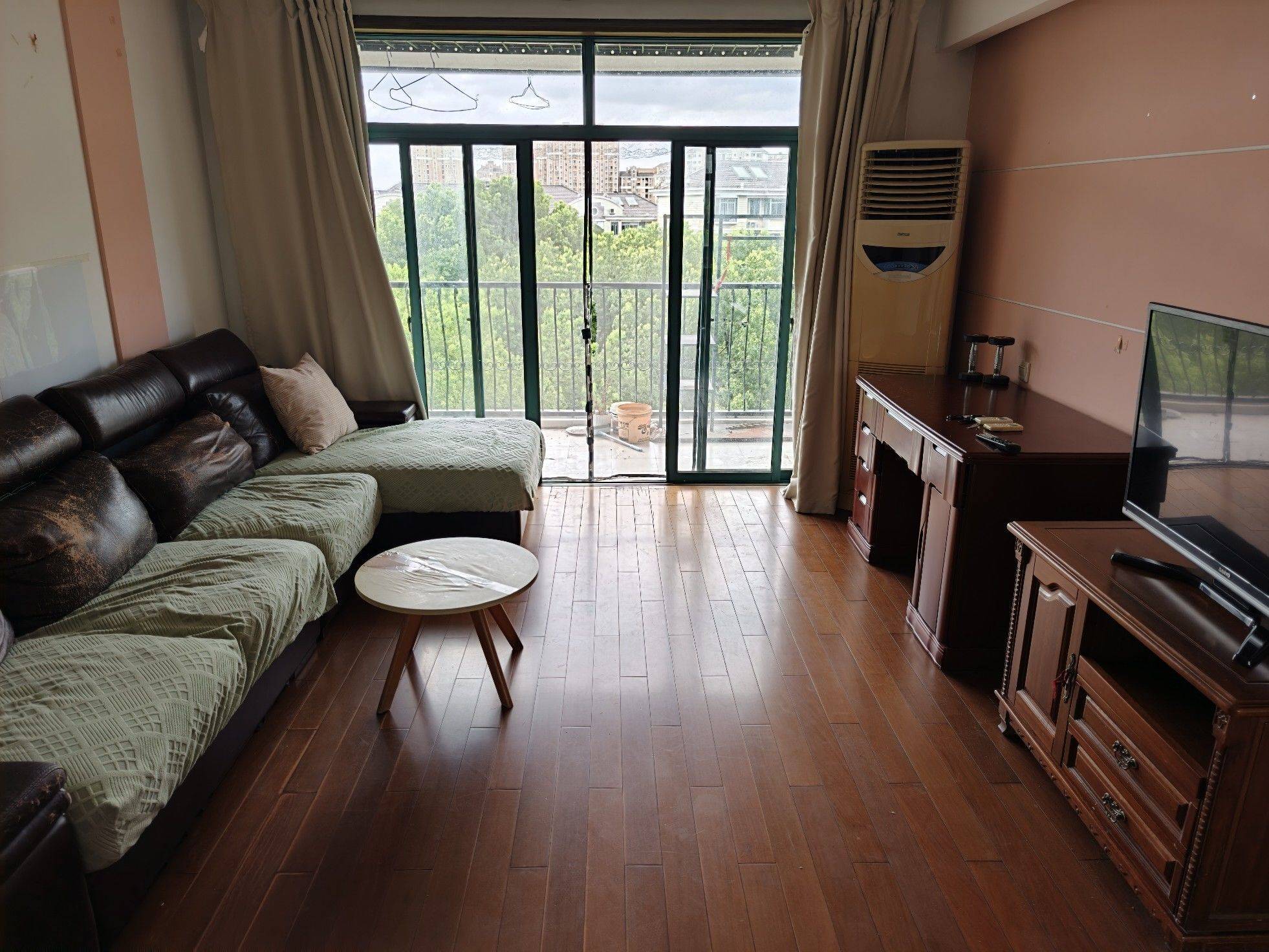 Minhang 莘纪苑小区-59号楼