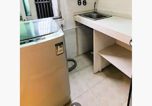Honggutan 汉庭酒店(南昌红谷滩翠苑路地铁站店)