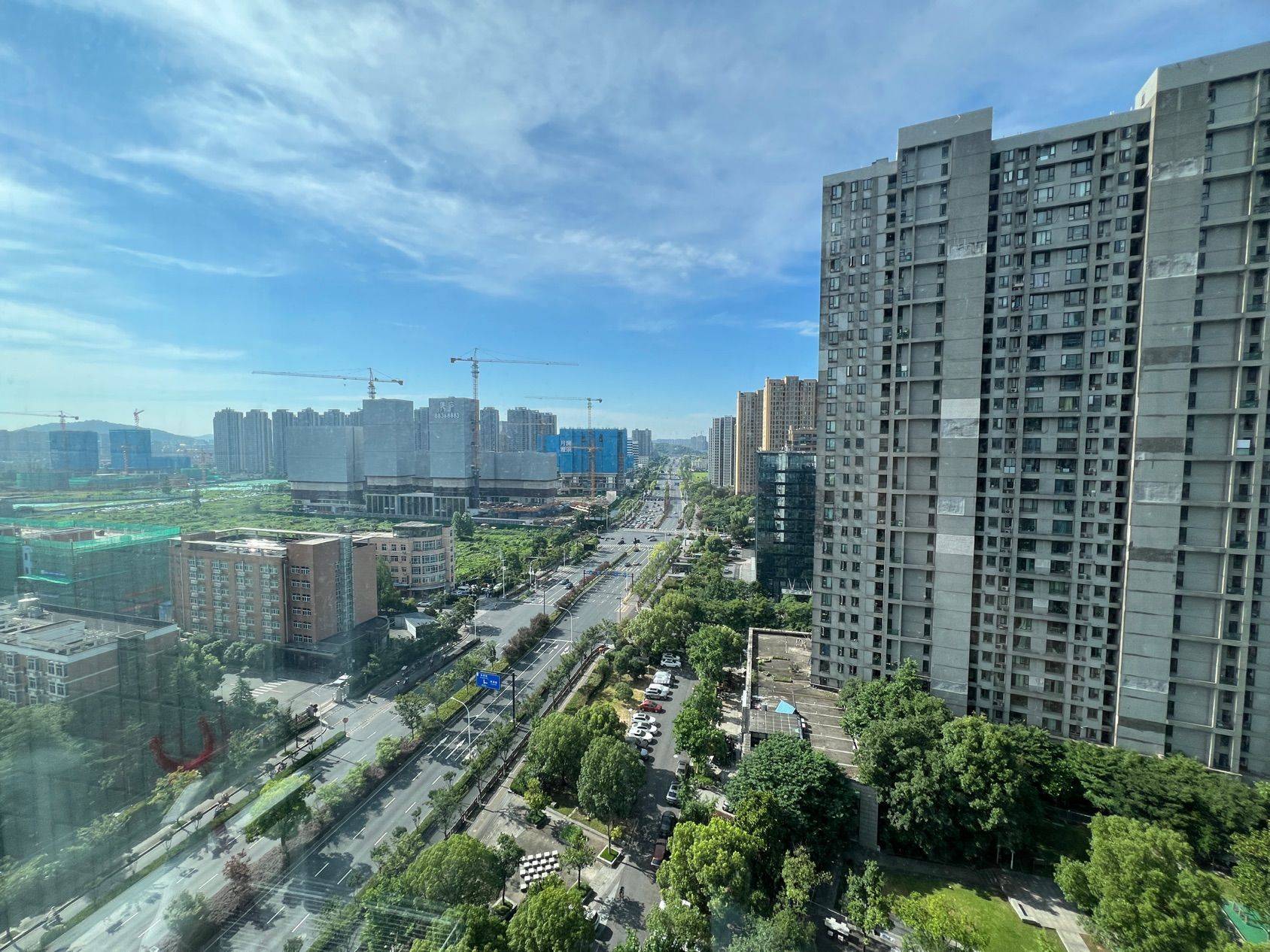Binjiang 银爵世纪公寓