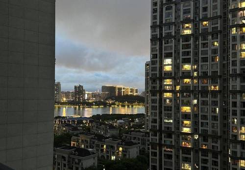 Huli 世茂湖滨首府B区-15号楼