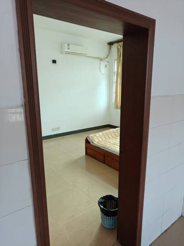 Tanzhou 中山豪日商务酒店