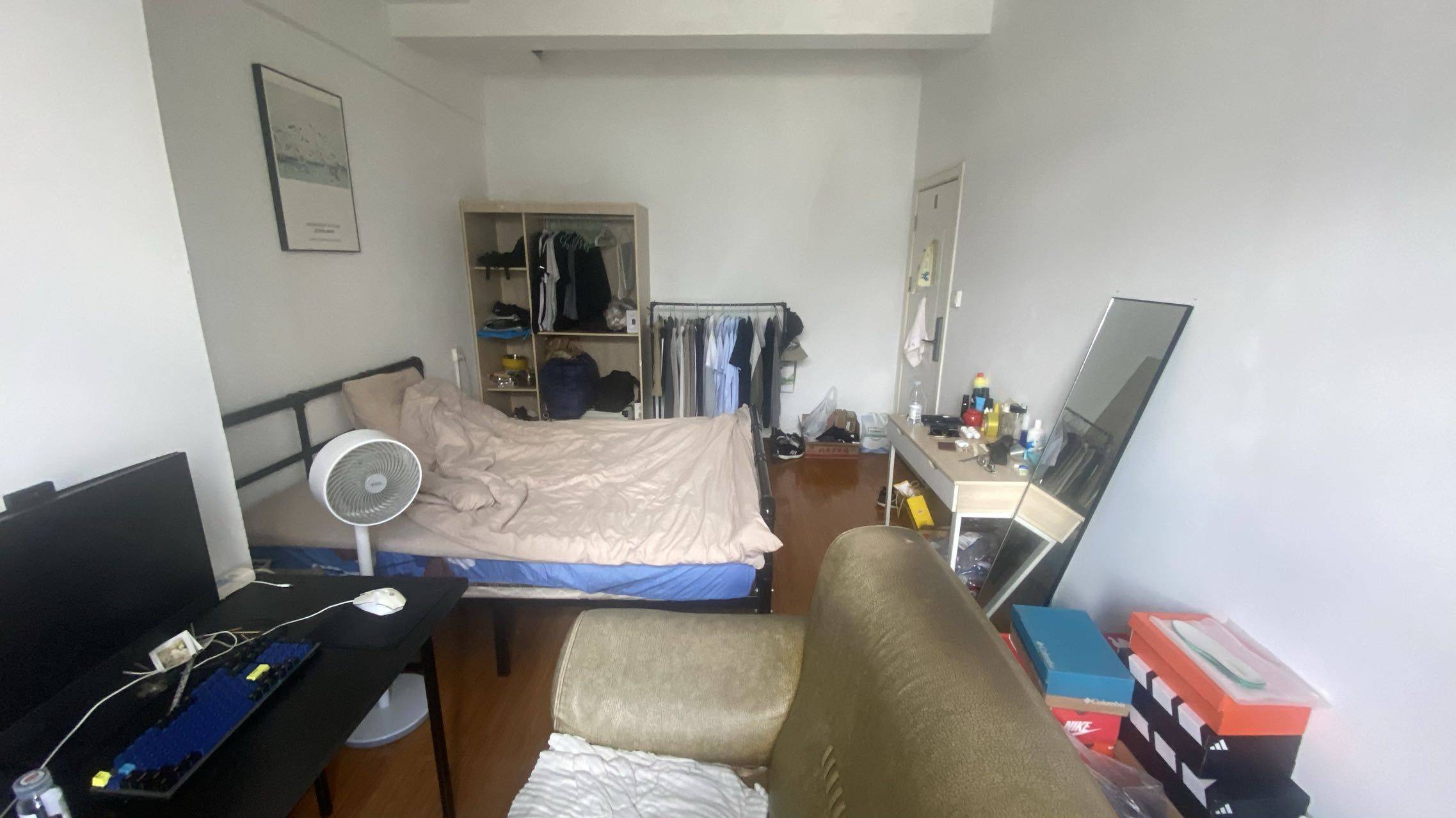江汉 华微商厦