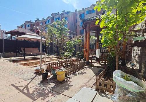 Lixia 红山圣都-15号楼
