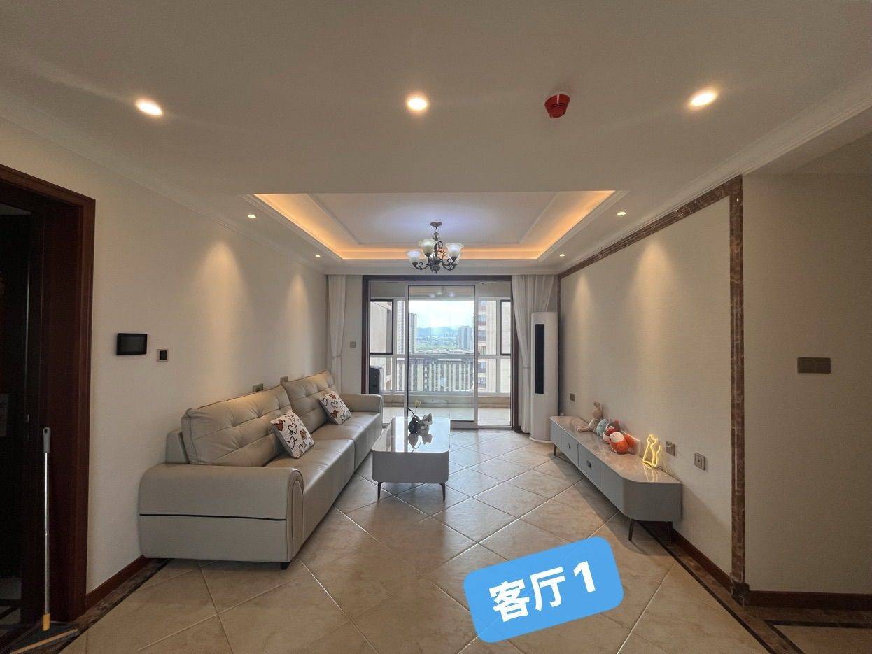 Jiaozhou 荣盛锦绣外滩