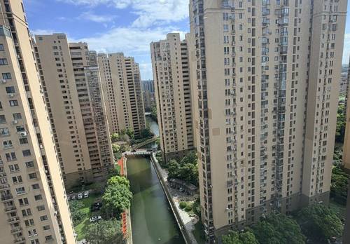 Baoshan 普悦华庭西区