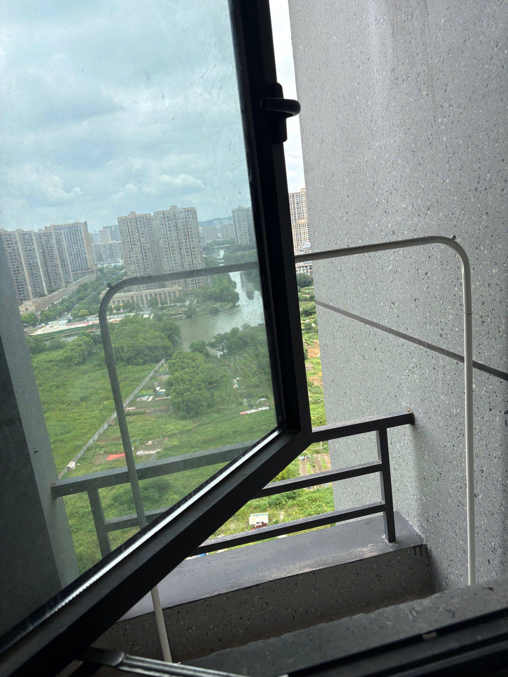 Xiaoshan 蜀彩珵昀府-东区