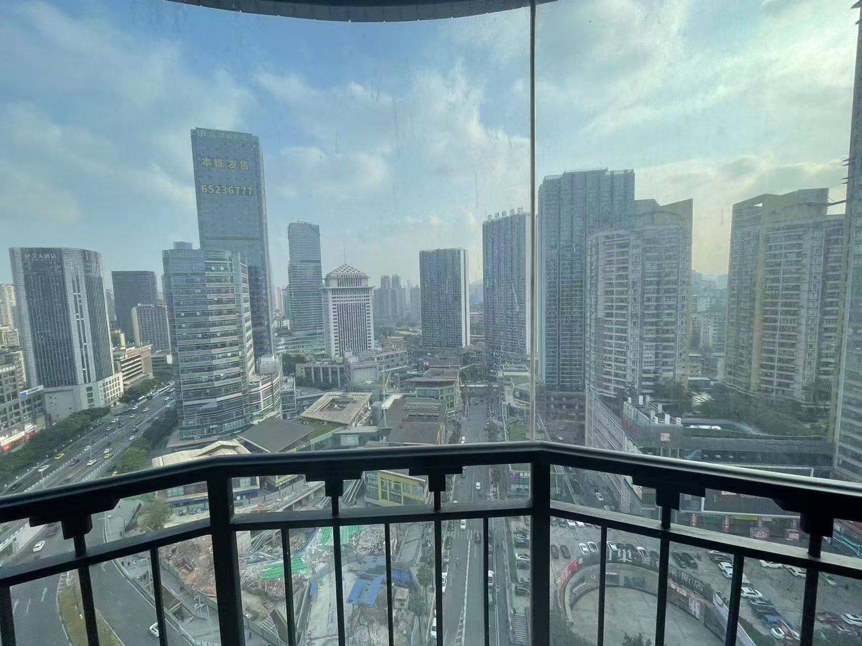 Liangjiang New Area 东和银都大厦-A座