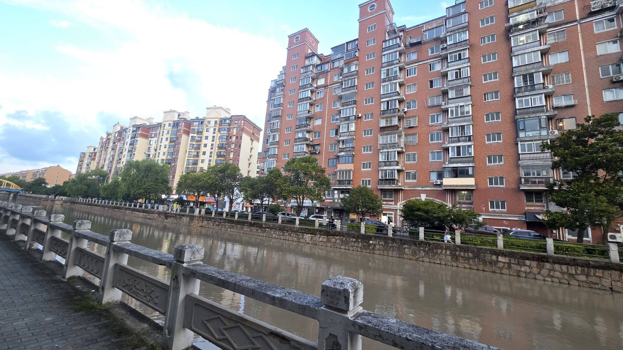 浦东 明珠-681弄11号