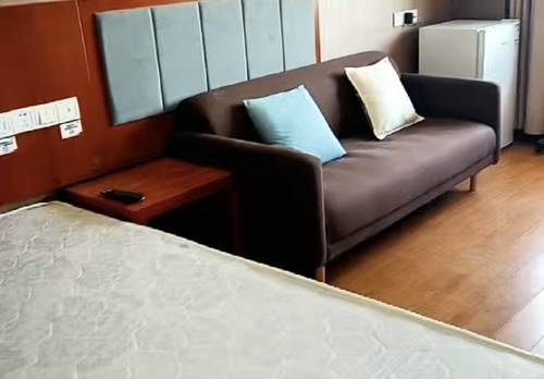 西湖 苇草公寓(西溪店)