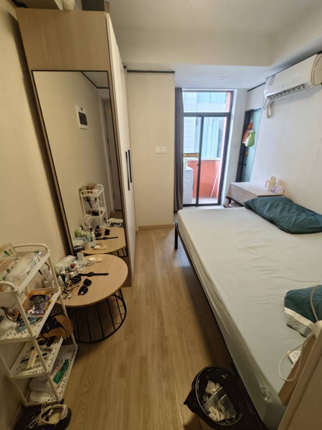 龍華 龙湖冠寓(深圳龙华地铁站店)