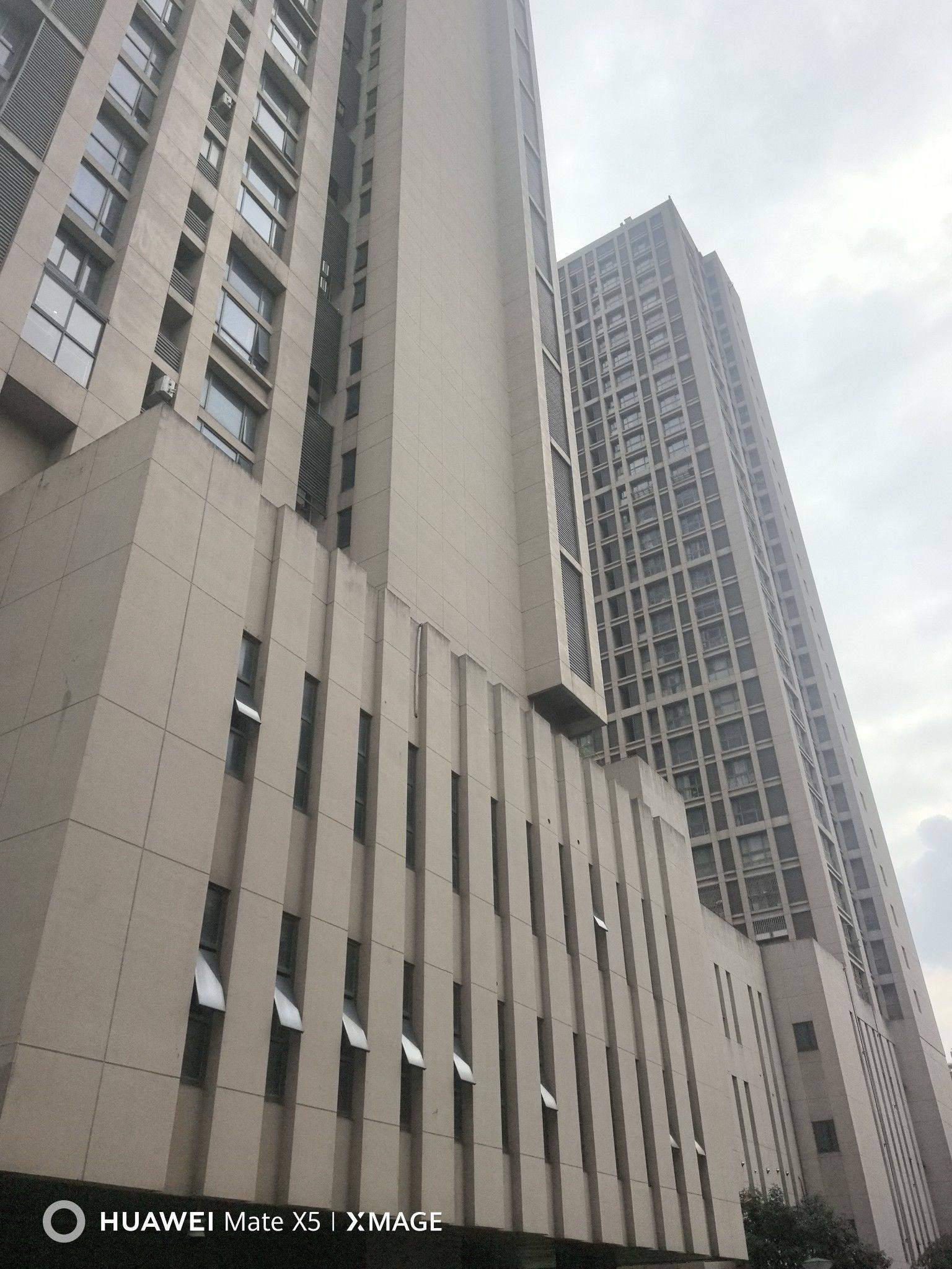 Zhonglou 置信商务广场-2号楼