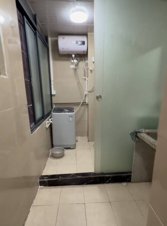 Huadu 凤华庄牌坊