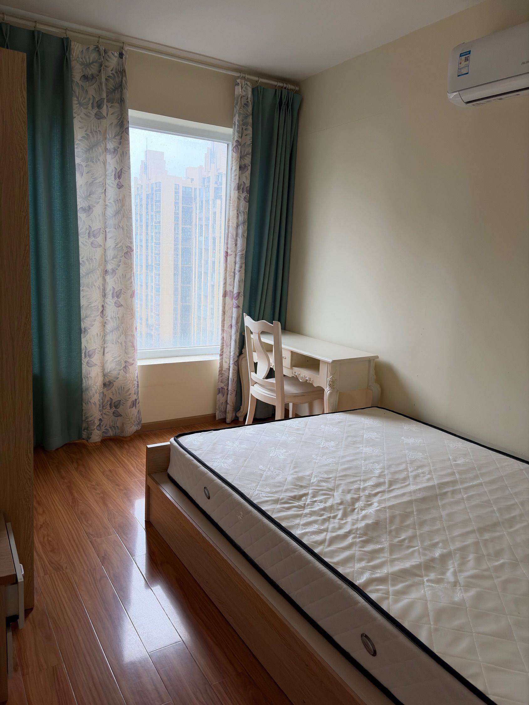 Chengdu Longquanyi | 皇冠湖壹号-1栋_3