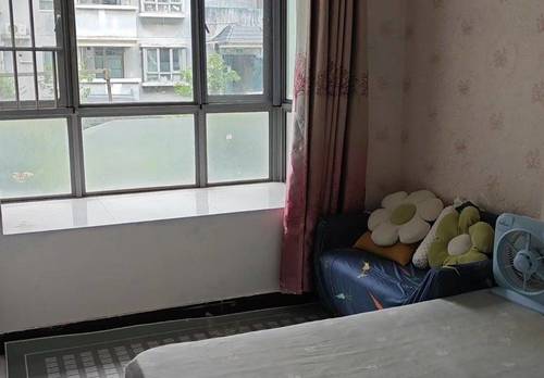 Pudong 浦发绿城南院850弄-9号