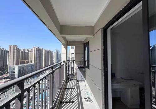 Hongshan 世茂云锦·瑰海园