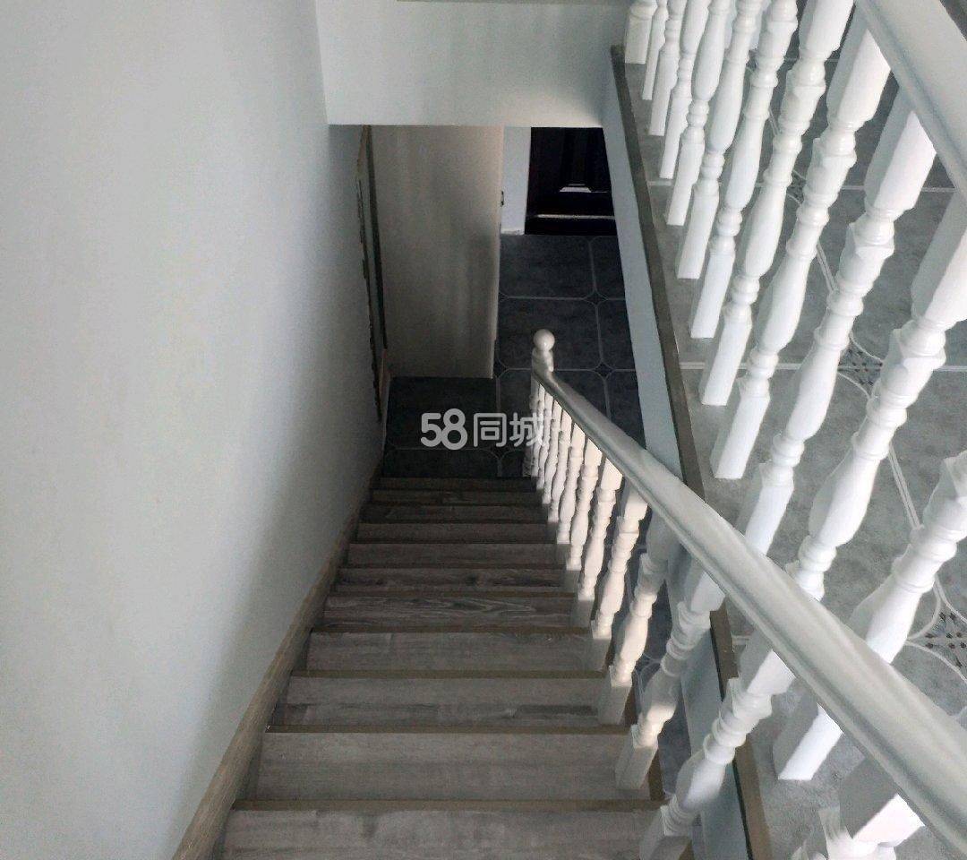中原 升龙天汇LOFT公寓