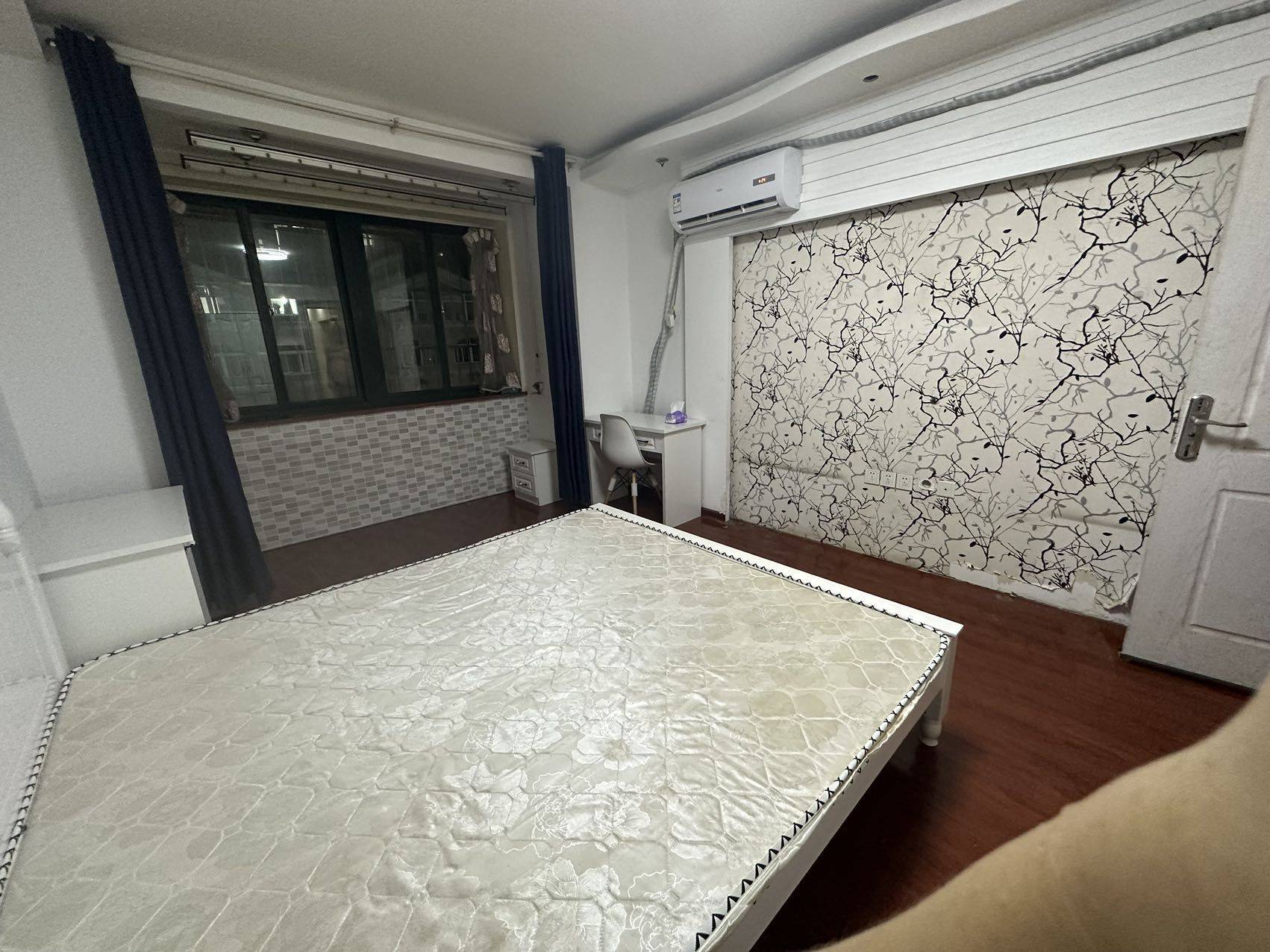 雨花台 宜家酒店(南京油坊桥地铁站店)