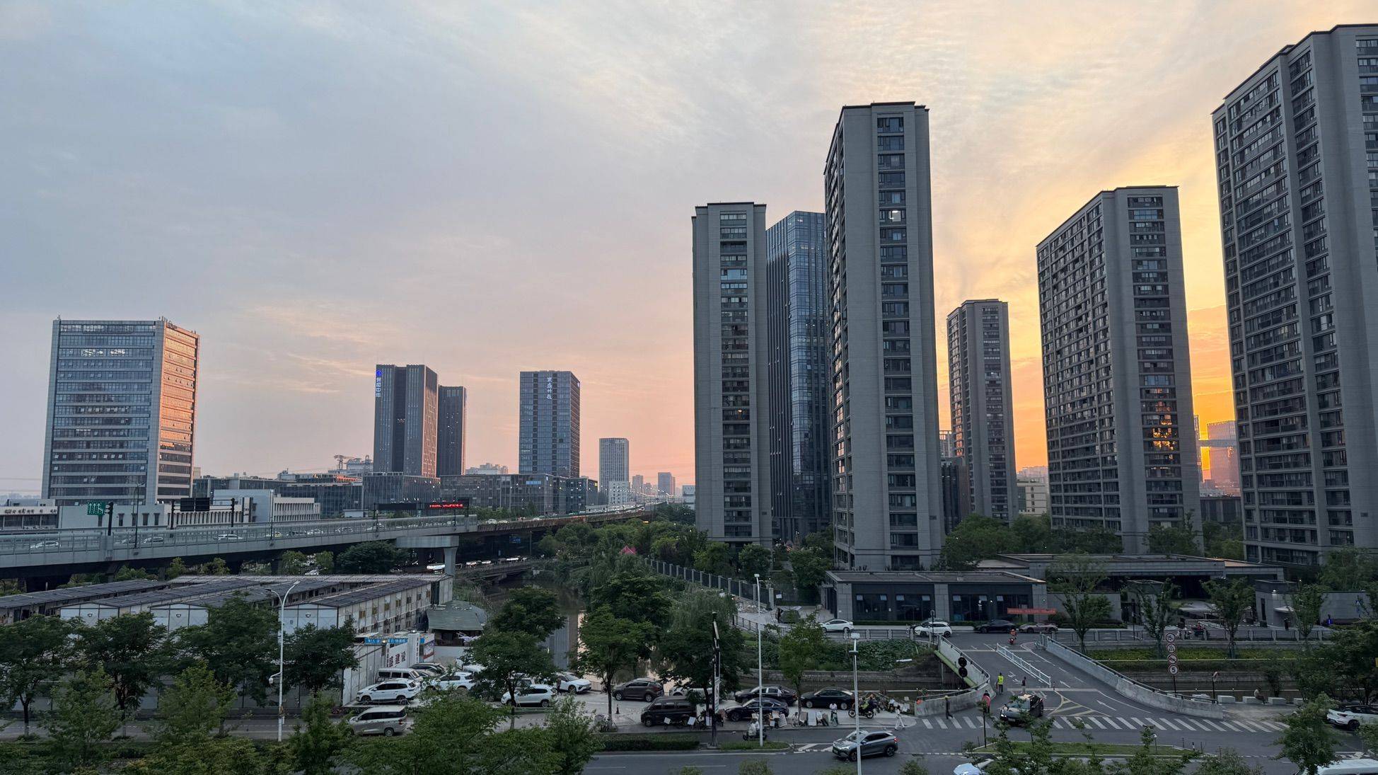Xiaoshan 湖头陈风彩苑东区-5幢