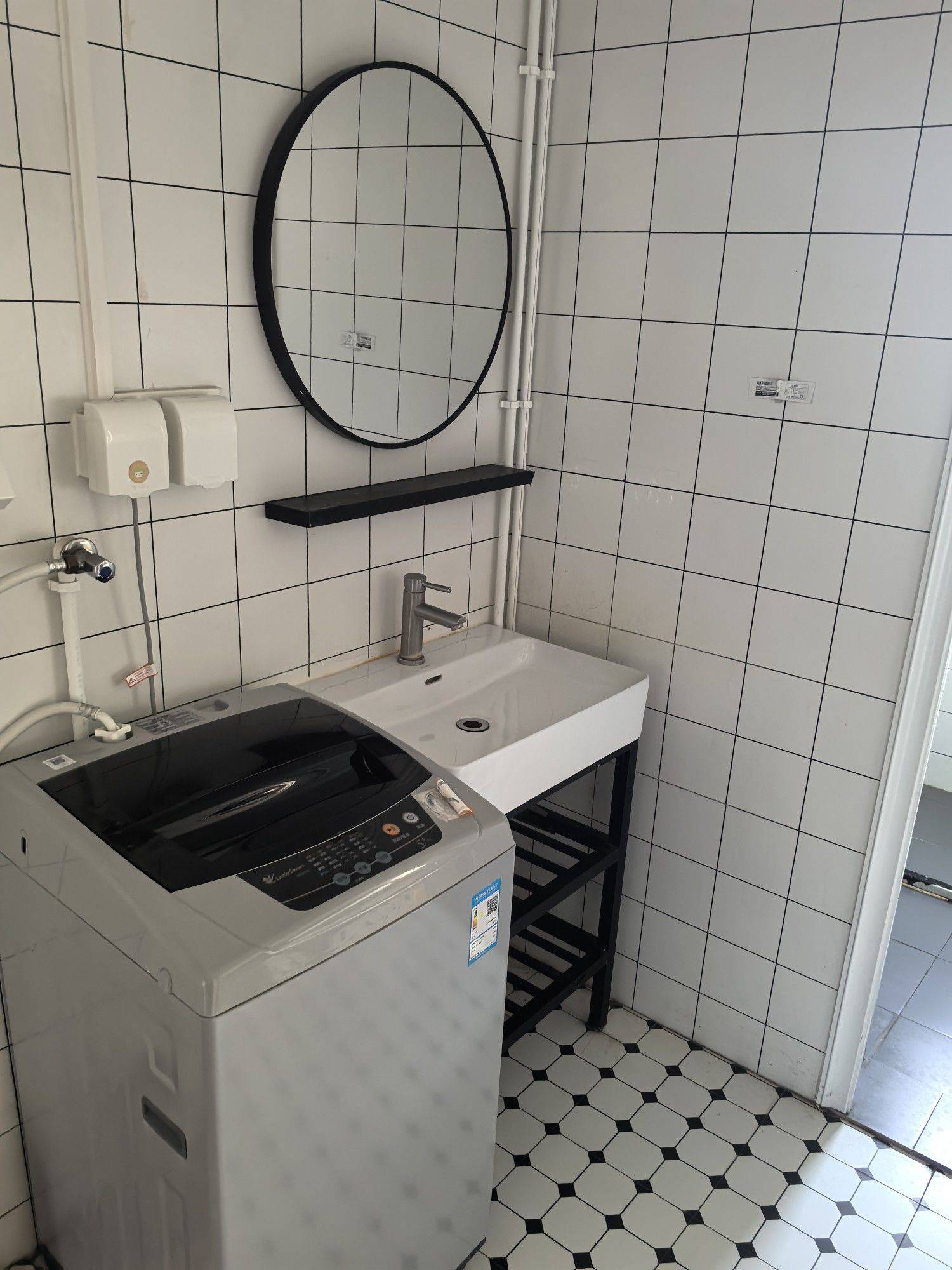 Minhang Shanghai Minhang 3-bedroom Shared apartment for Rent, ¥1900/month, Near ...