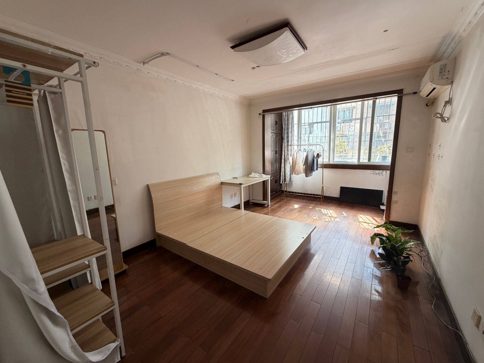 Hongkou 双东小区-东体育会路691号楼